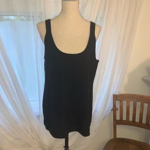 Neiman Marcus 100% Cashmere  scoop neck tank